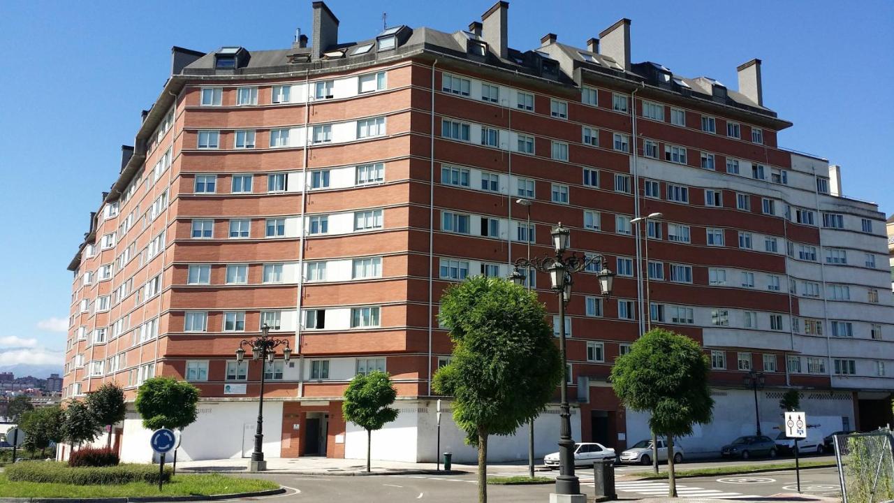 Apartamentos Chevere Granate Oviedo Exterior photo